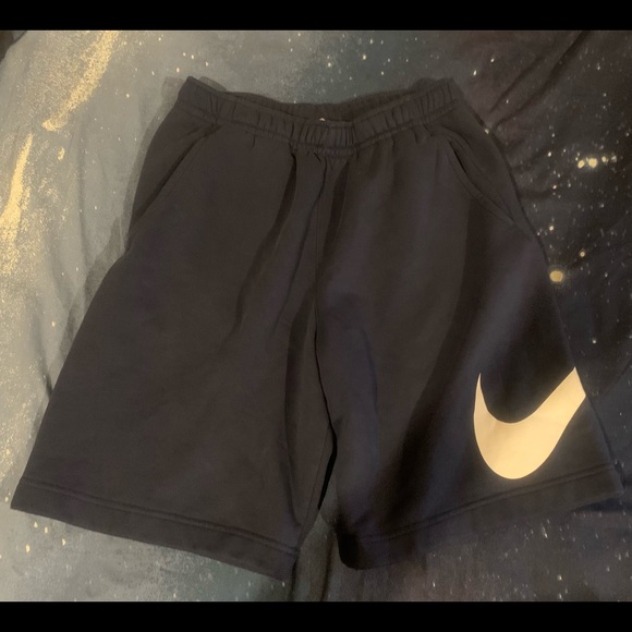 Nike club fleece shorts - Picture 2 of 7
